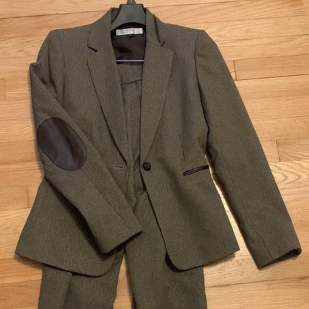 Women's Suit